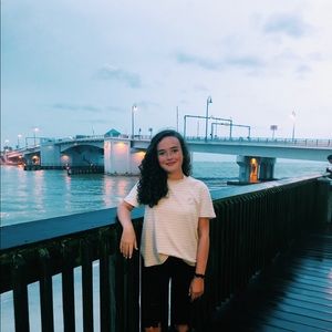 Meet your Posher, Faith